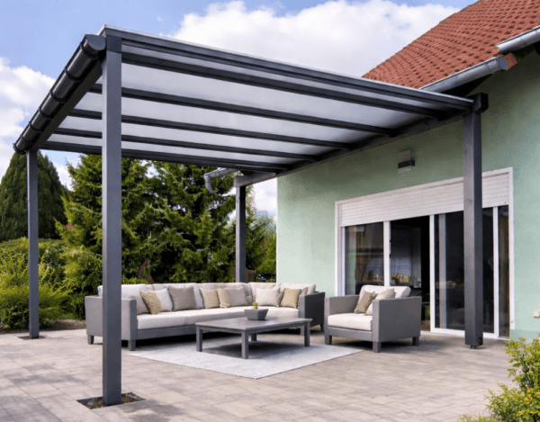 Moderne Pergola aus Stahl für Terrasse und Garten
